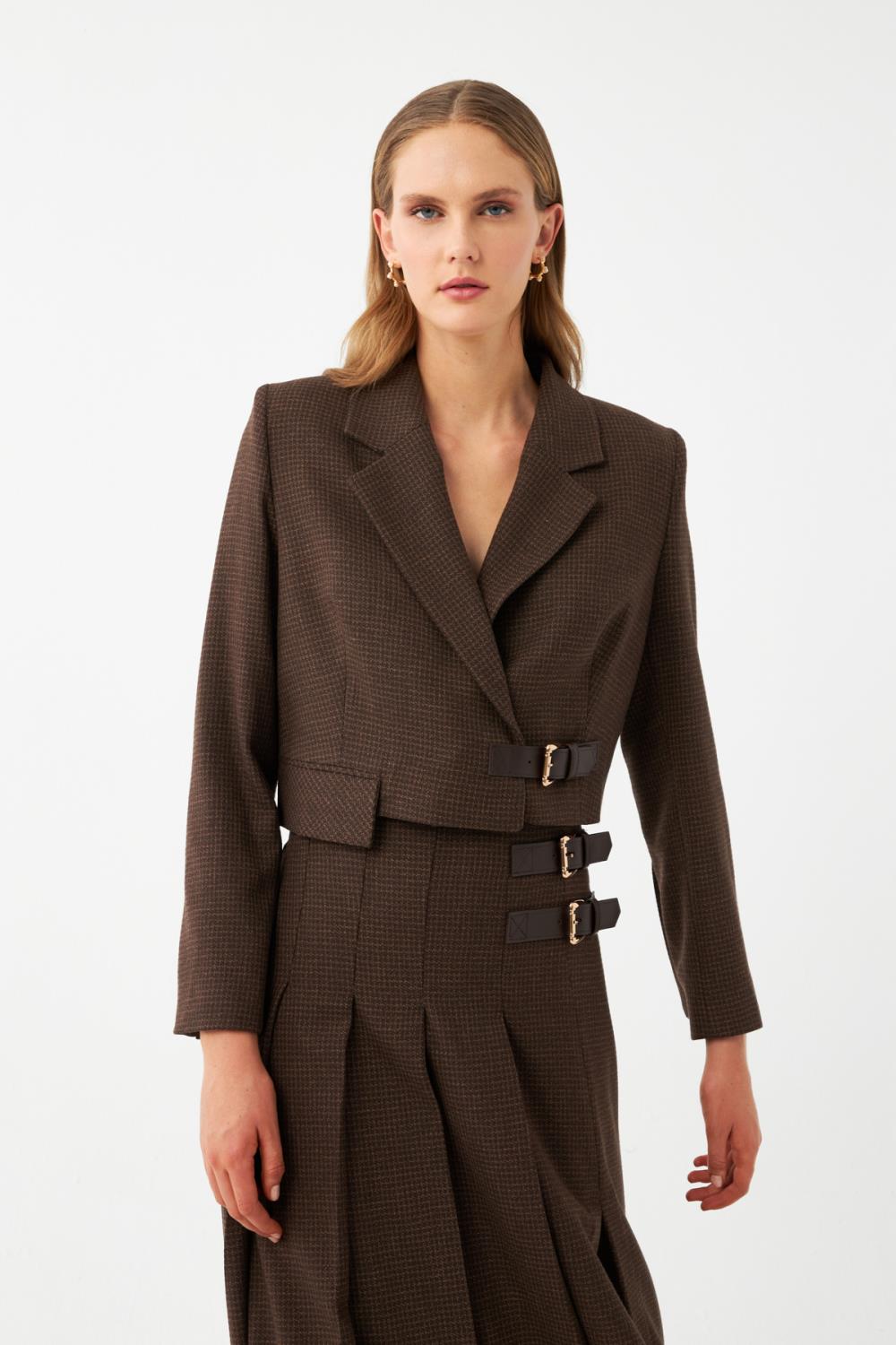 Kruvaze Kısa Blazer Ceket