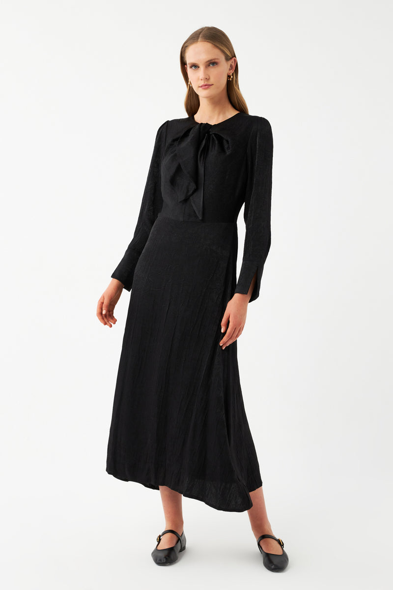 Fiyonk Detaylı Midi Elbise