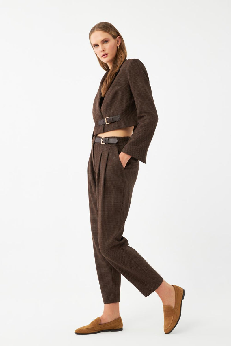 Kemerli Dar Paça Pantolon