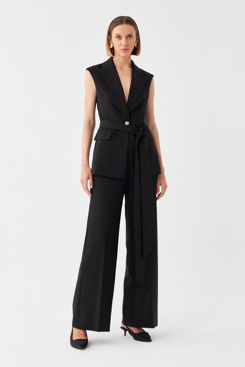 Kemer Detaylı Blazer Takım