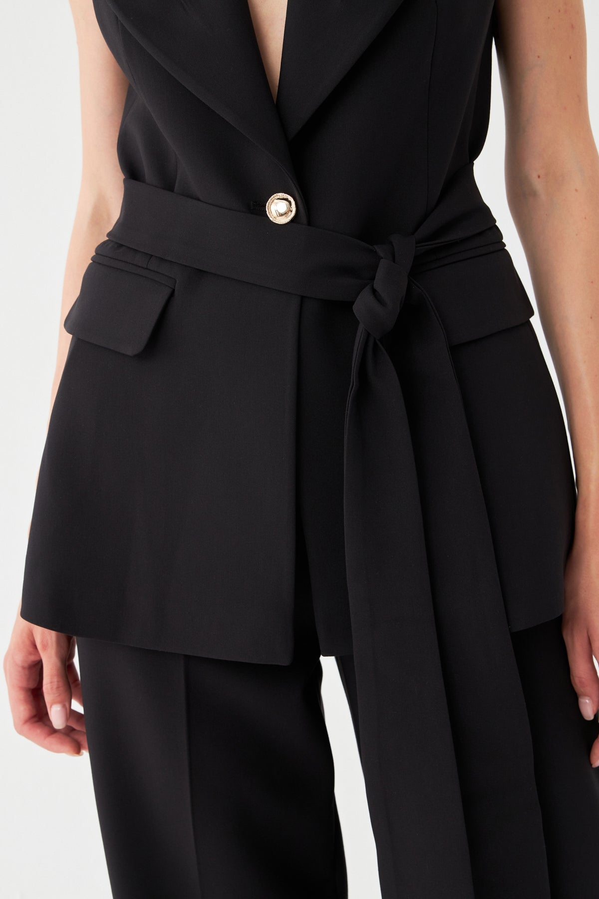 Kemer Detaylı Blazer Takım