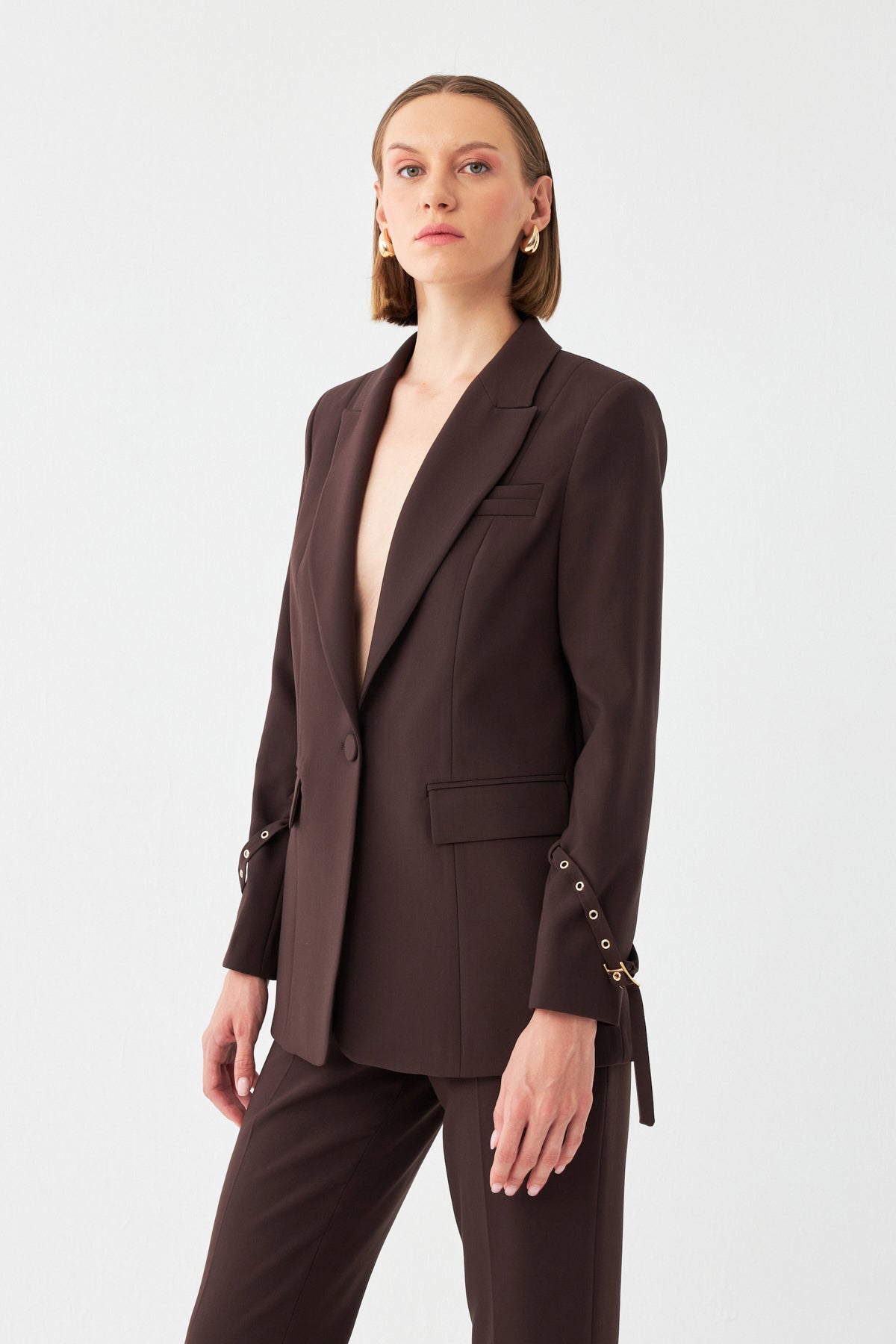 Tek Düğmeli Kahverengi Blazer Takım