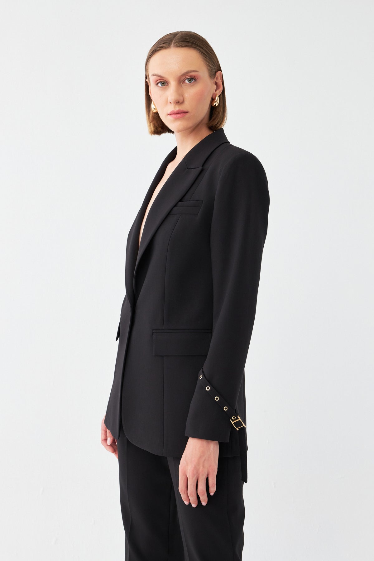 Tek Düğmeli Siyah Blazer Takım