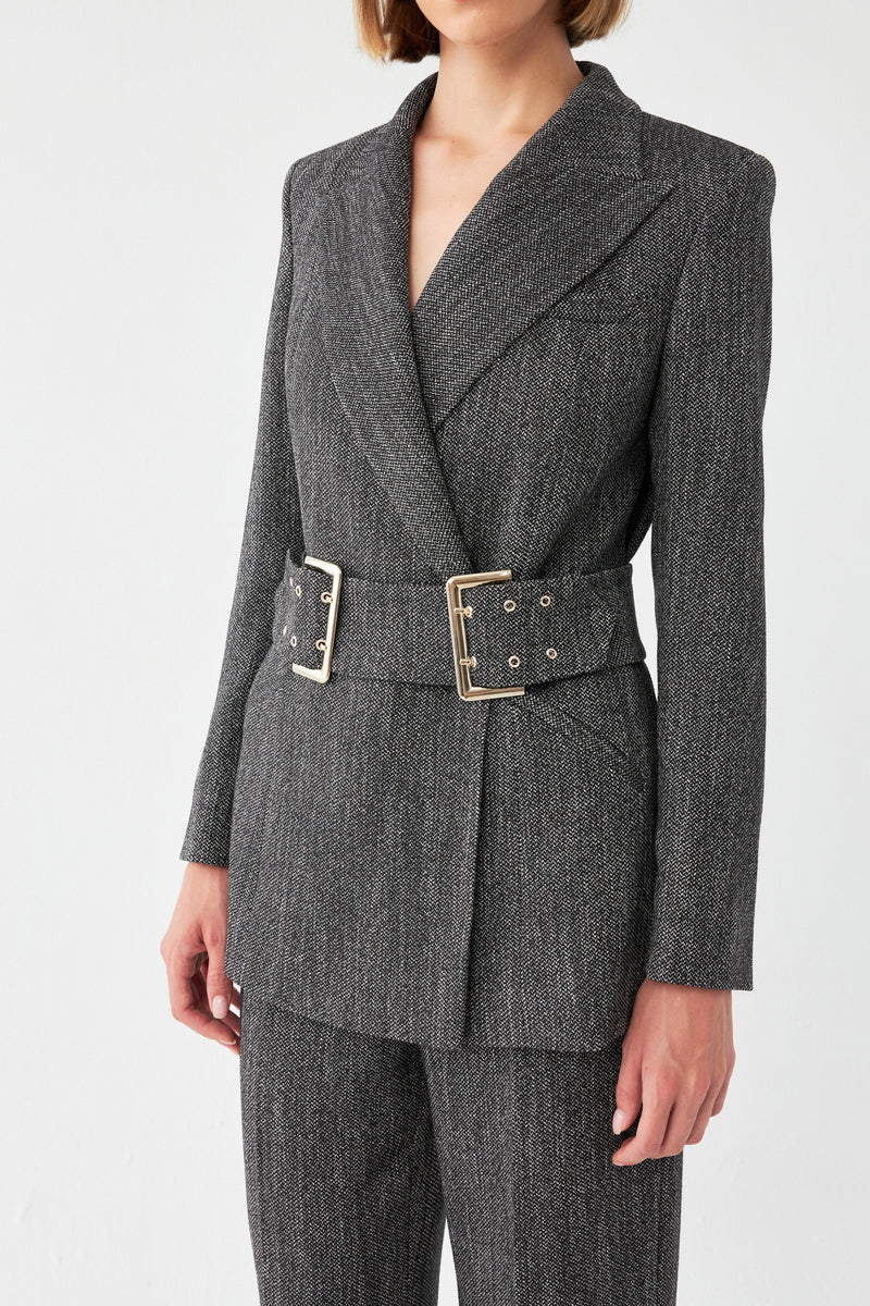 Kemer Detaylı Kruvaze Takım