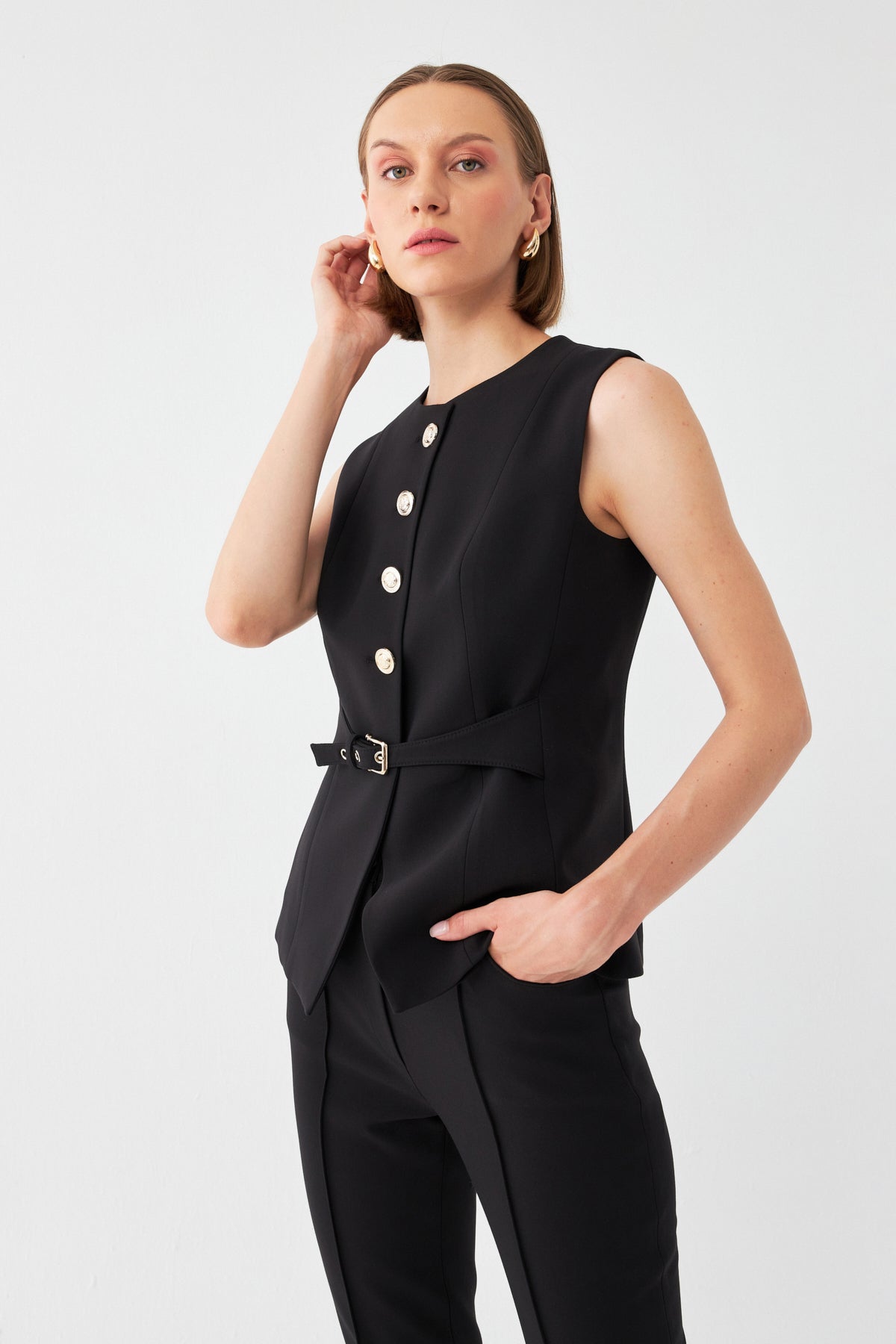 Düğmeli-Kemerli Blazer Takım