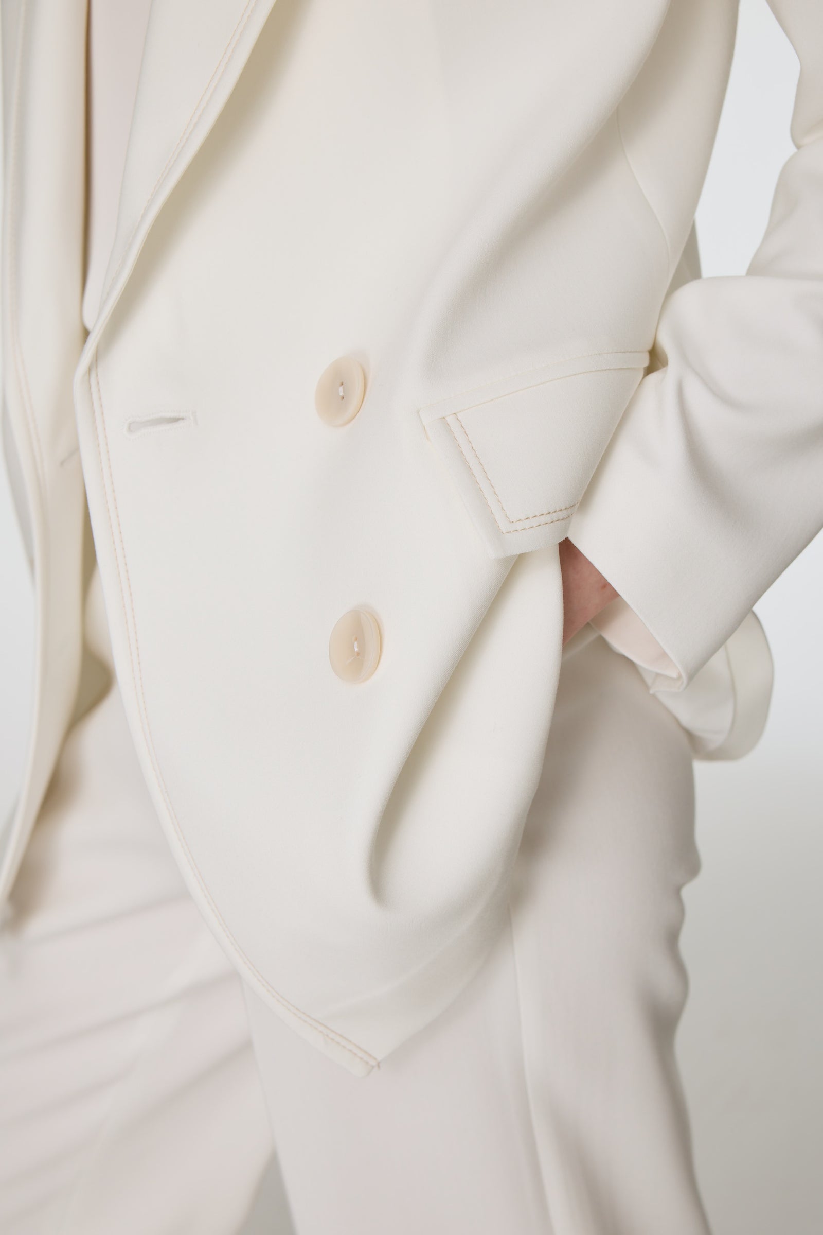 Dikiş Detaylı Kruvaze Ceket