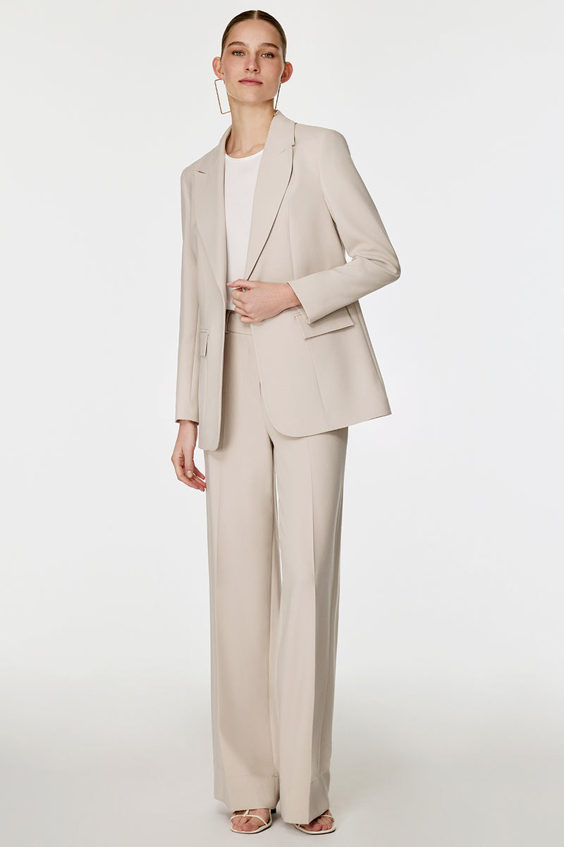 Sırt Detaylı Ceket