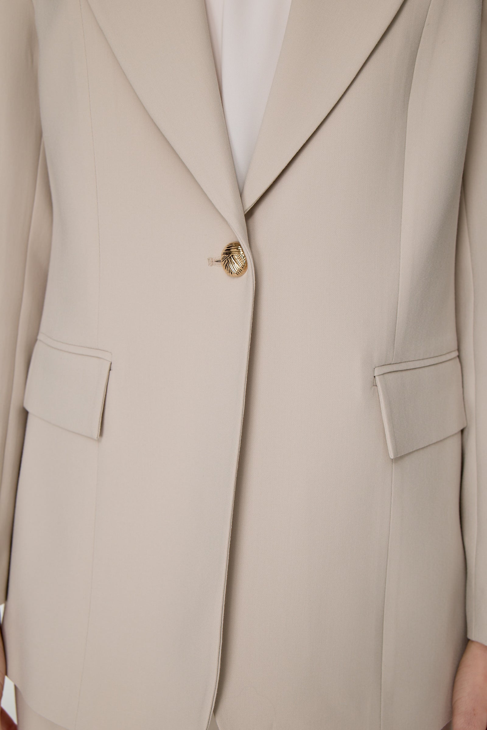 Sırt Detaylı Ceket