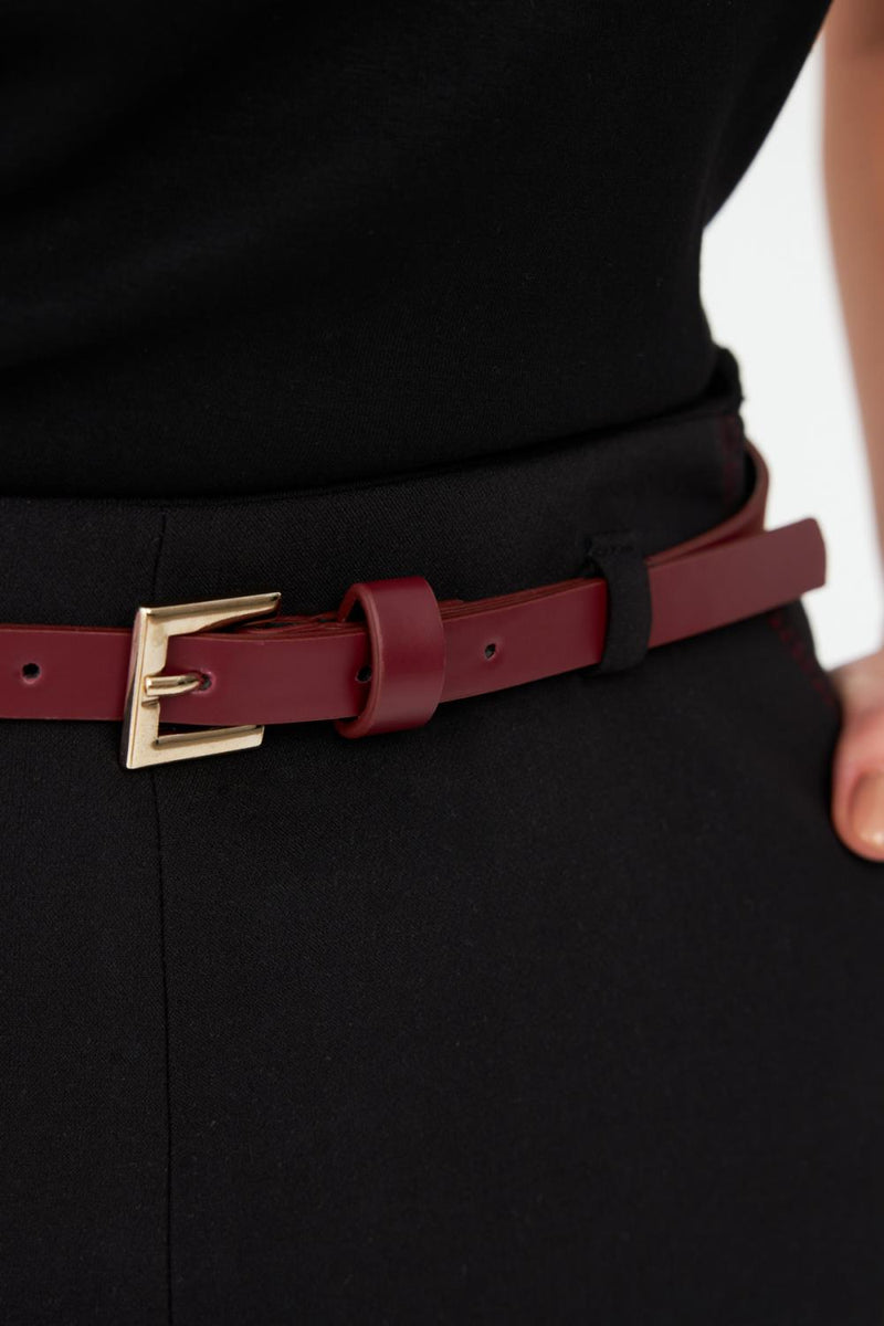 Dikiş Detaylı Kemerli Pantolon SİYAH