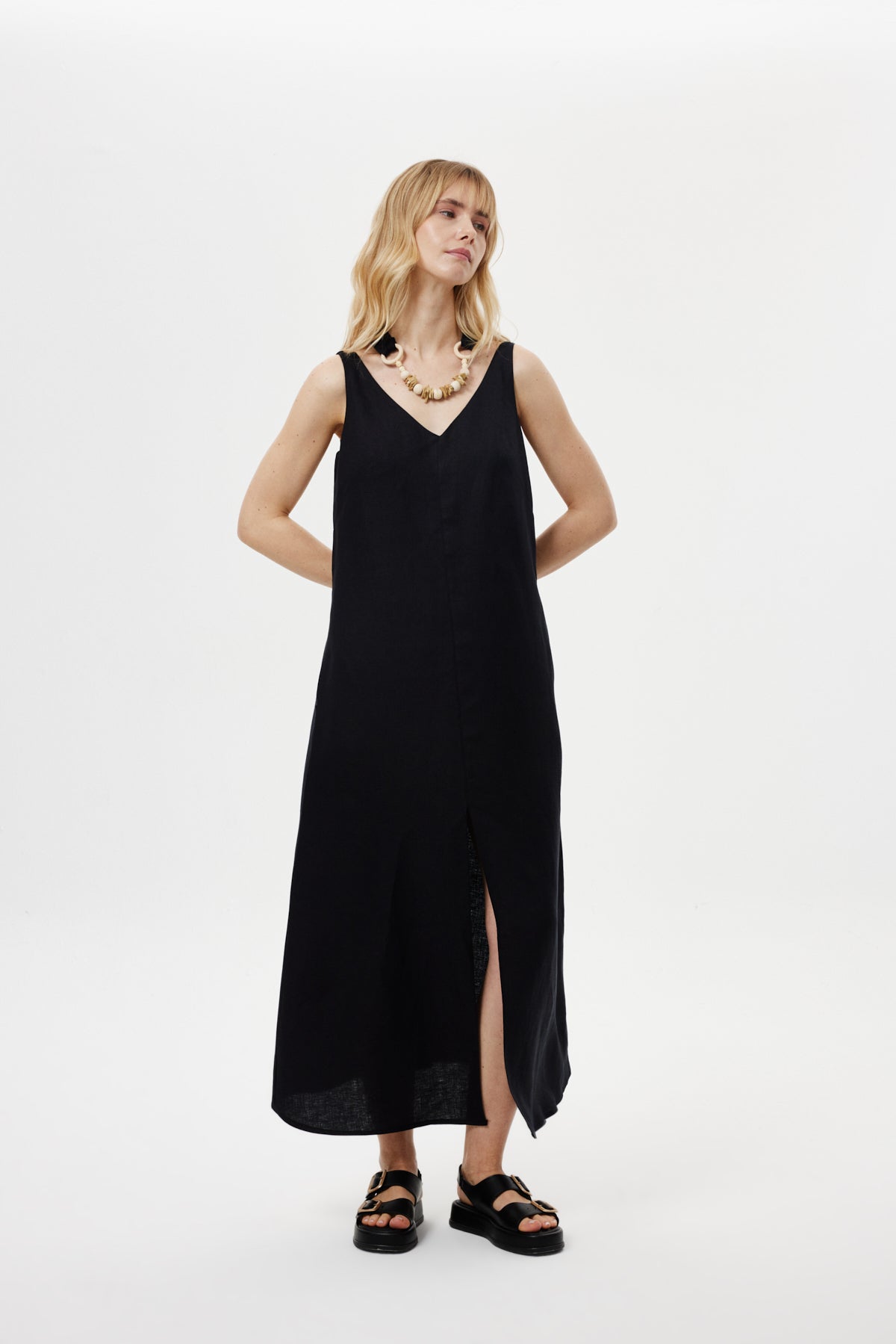 Kolyeli Keten Elbise SİYAH