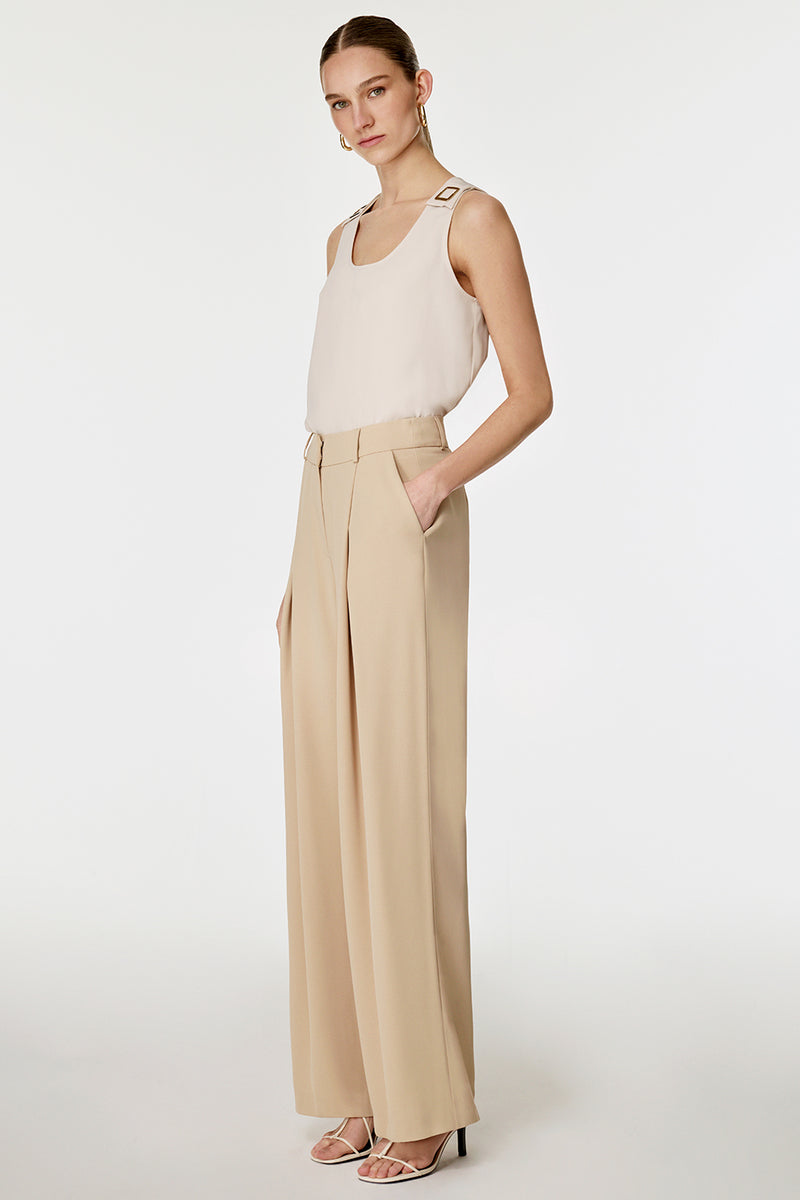 Önü Pilikaşeli Pantolon