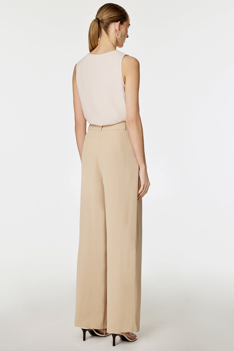 Önü Pilikaşeli Pantolon