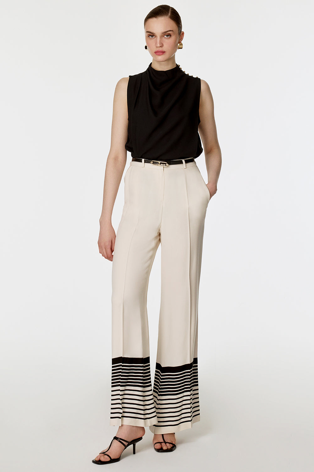 Paçası Desenli Pantolon