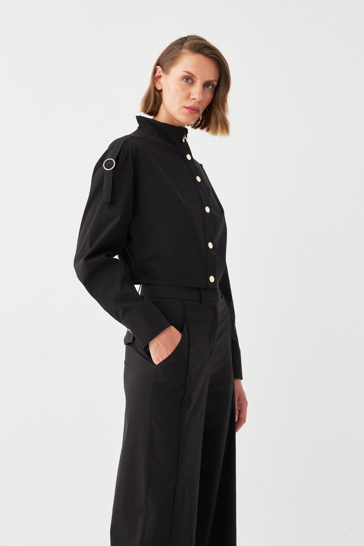 Straight-Fit Düğmeli Takım SİYAH