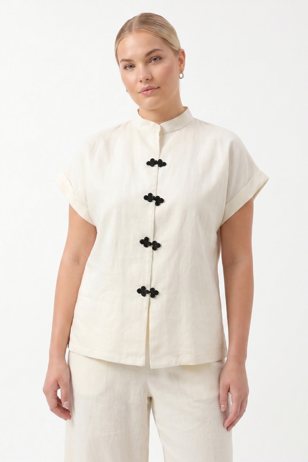 102TA0106 - 305 İKİLİ TAKIM VANİLYA
