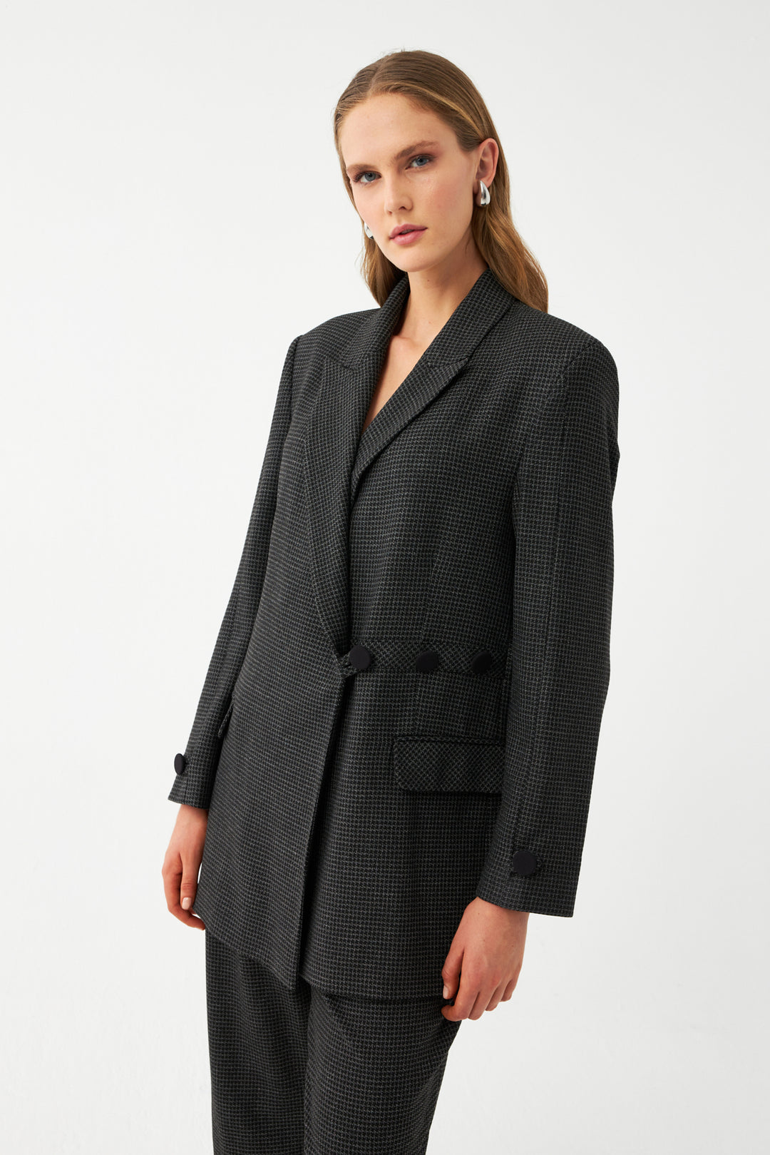 Desenli Siyah Düğme Detaylı Kadın Blazer Ceket