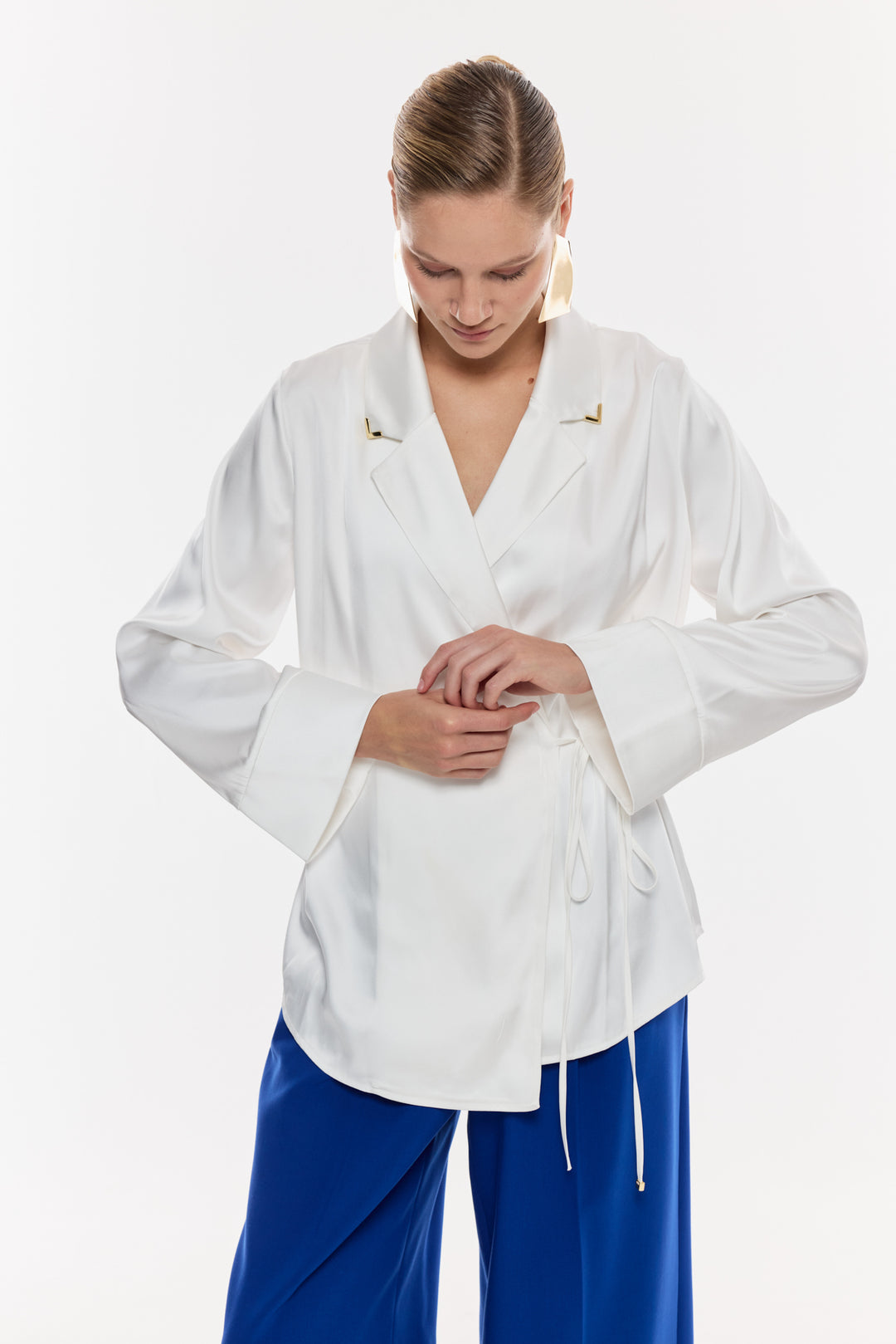 Saten Kruvaze Bağlama Detaylı Bluz