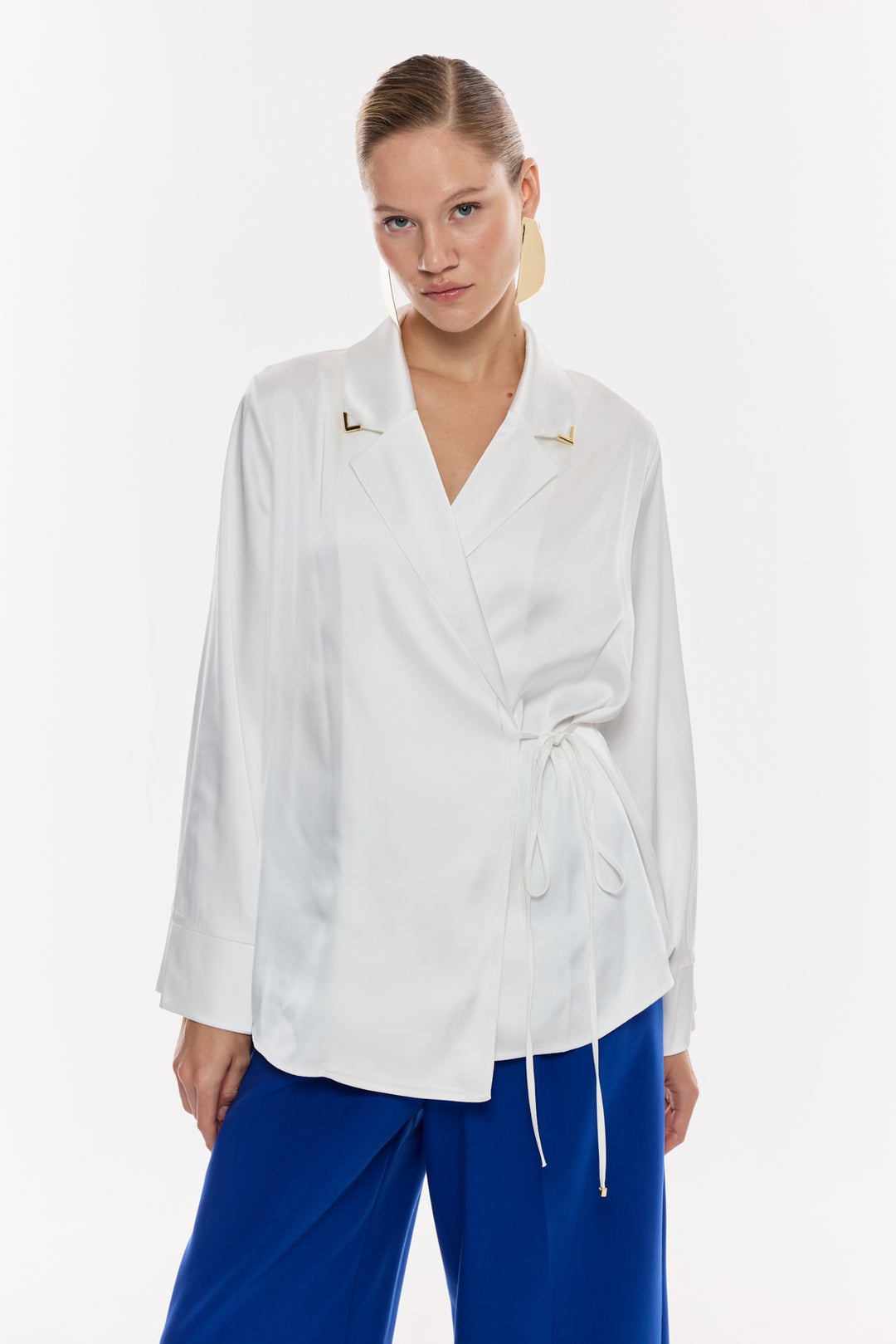 Saten Kruvaze Bağlama Detaylı Bluz