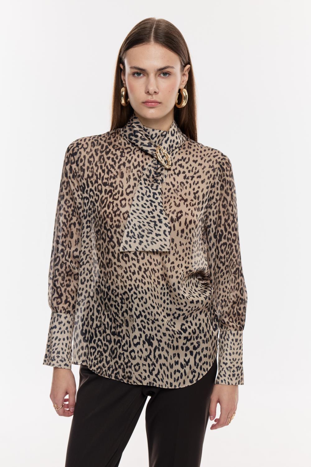 Leopar Desenli Fular Yaka Bluz
