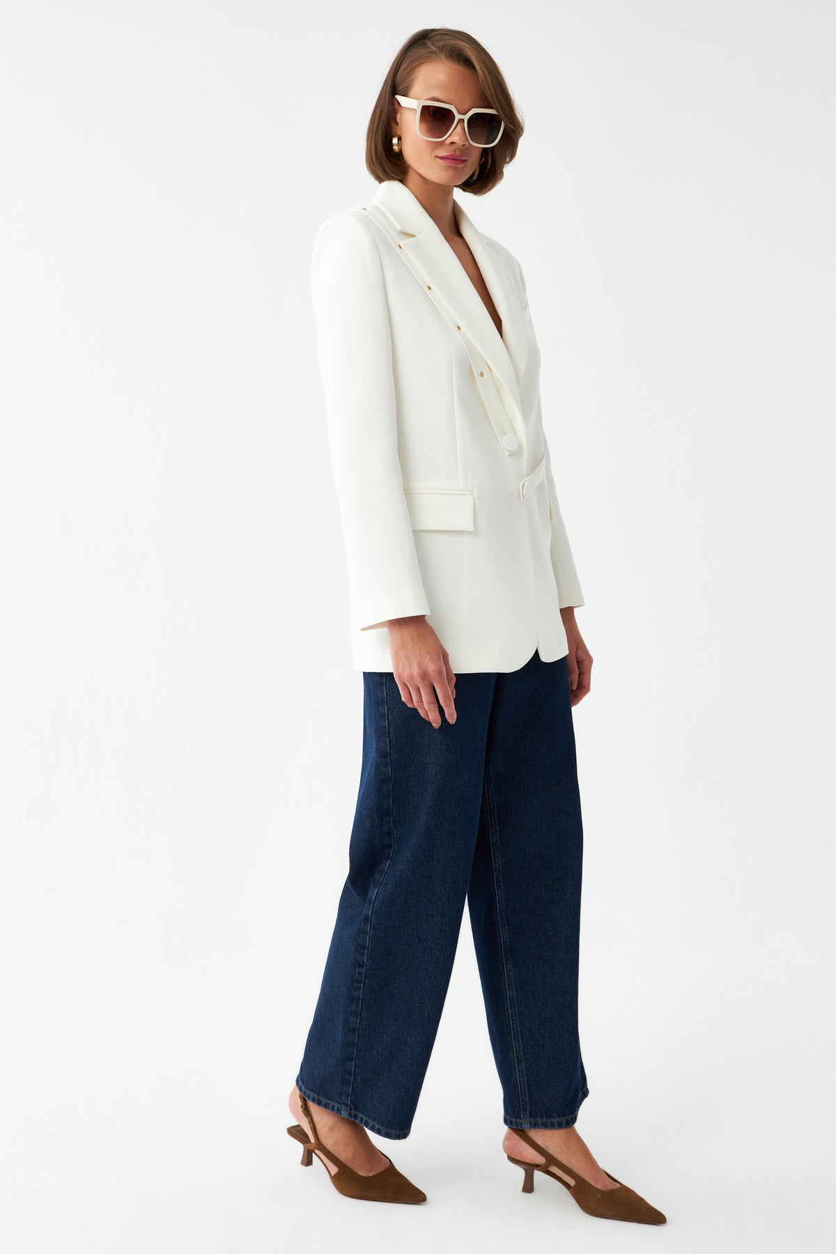 Düğme Detaylı Ekru Blazer Ceket