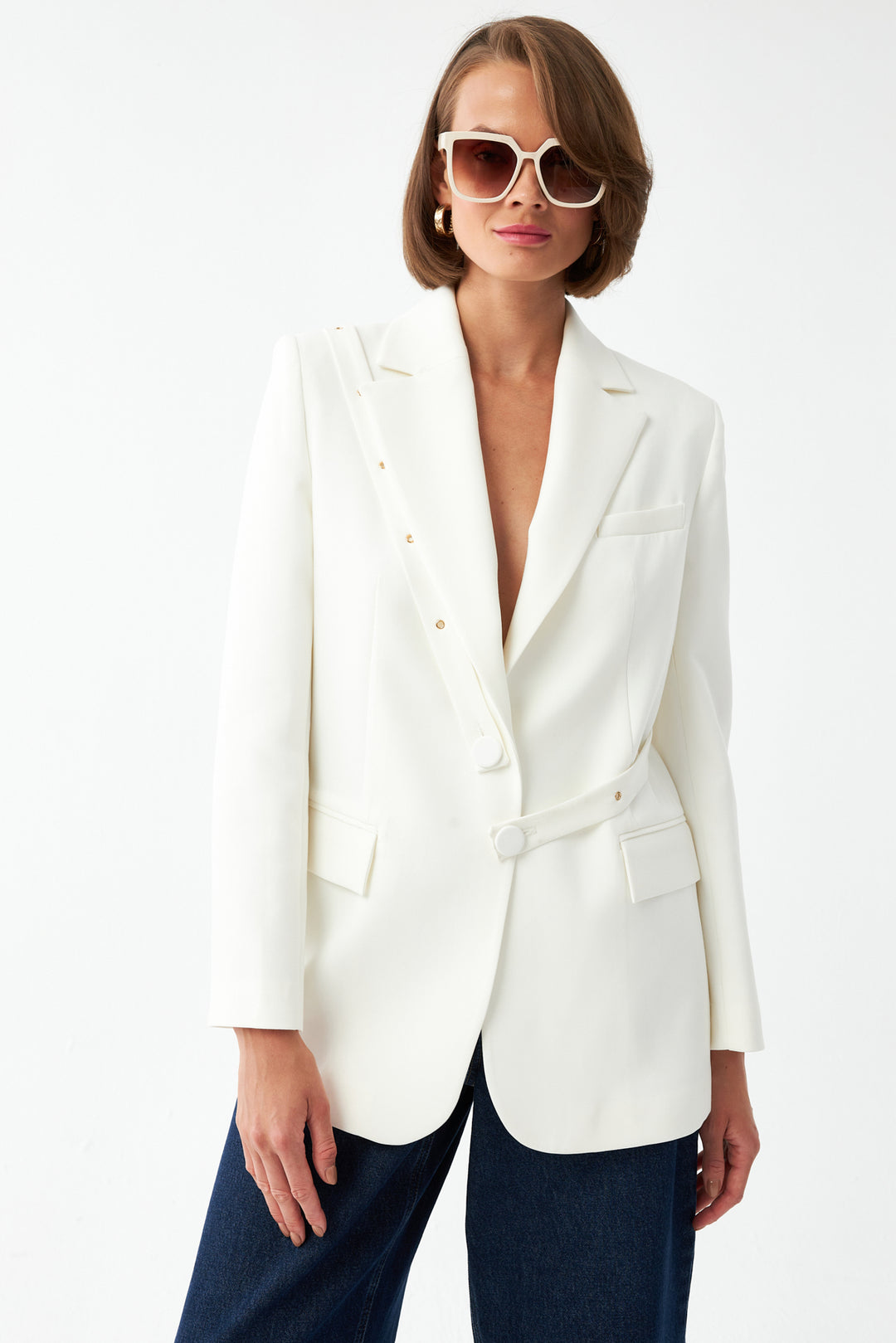 Düğme Detaylı Ekru Blazer Ceket