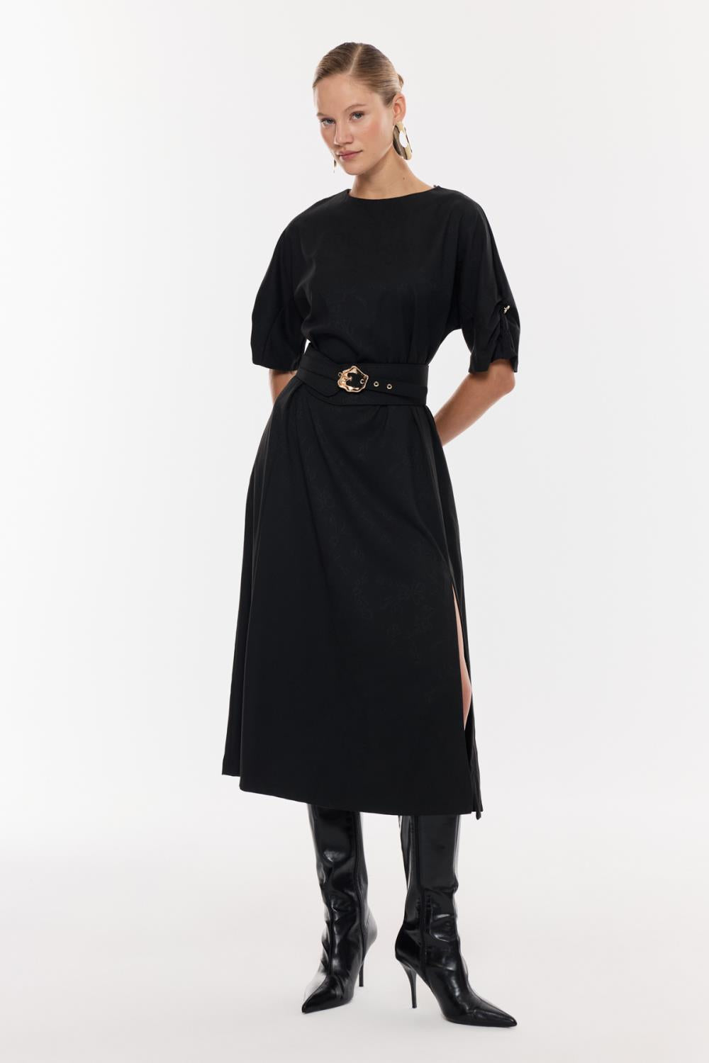 Zincir Detaylı Yırtmaçlı Midi Elbise