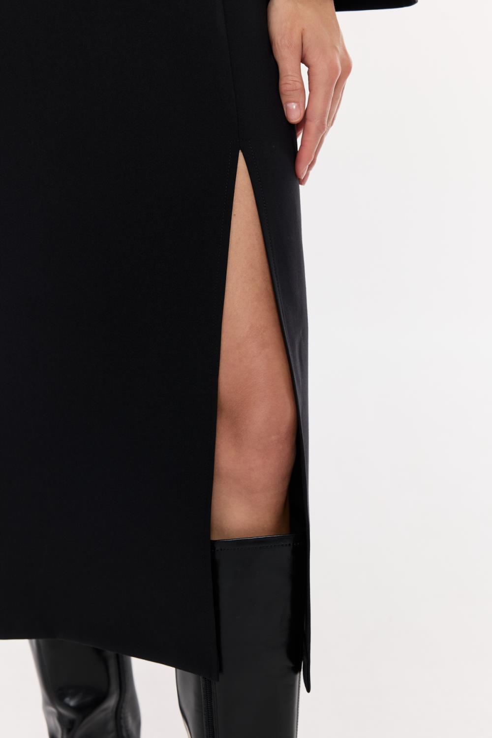 Zincir Detaylı Yırtmaçlı Midi Elbise