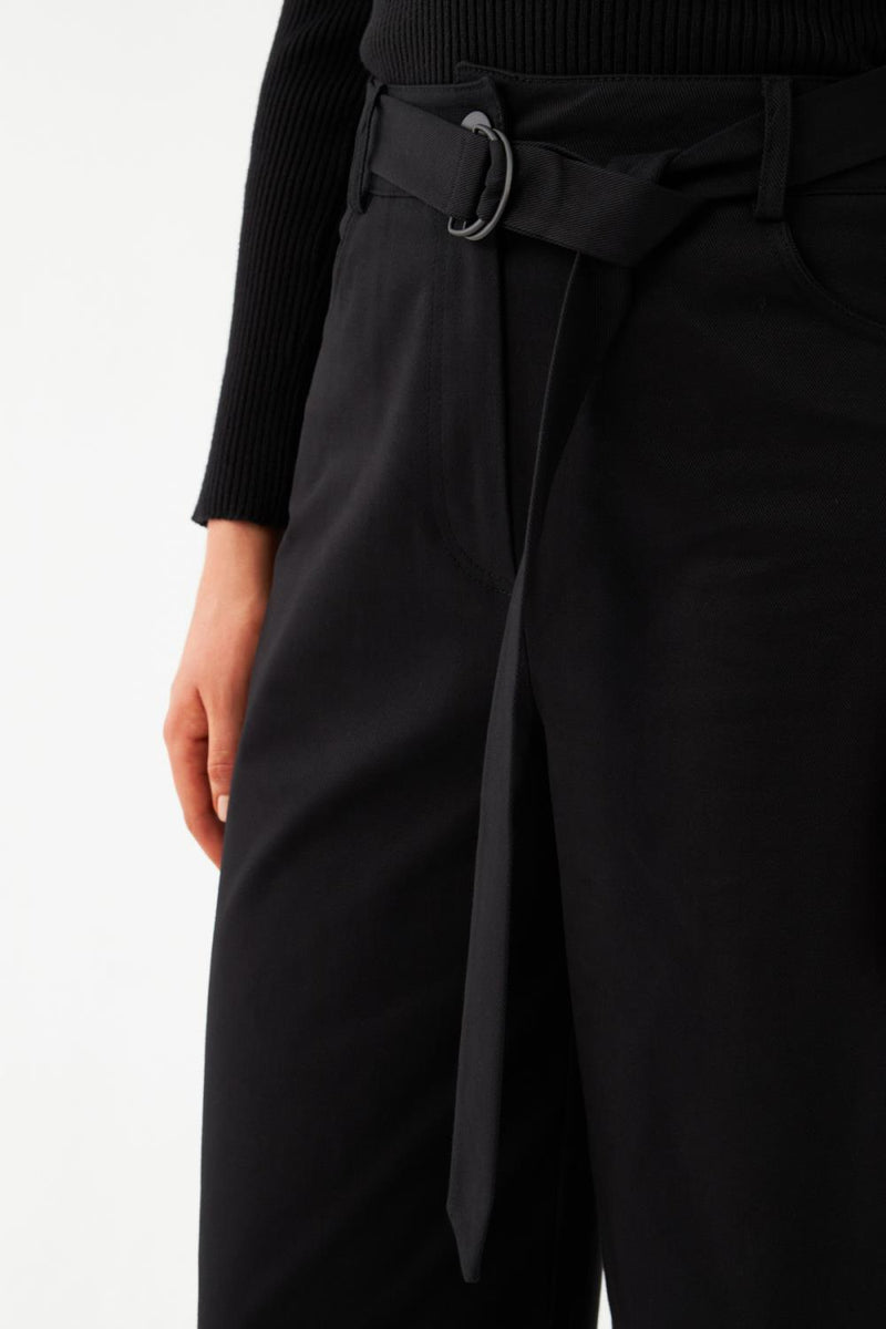 Kemerli Bol Paça Pantolon