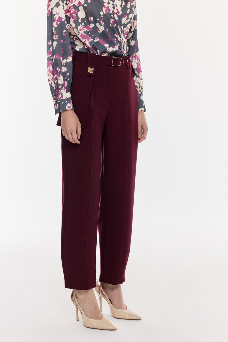 Kemerli Düz Paça Pantolon