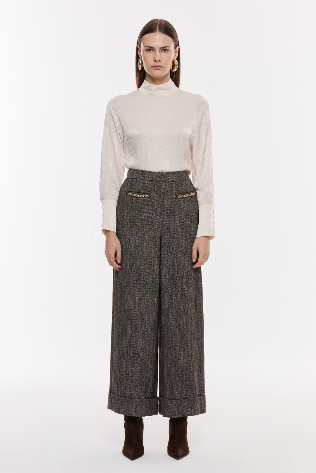 Zincir Detaylı Geniş Paça Pantolon