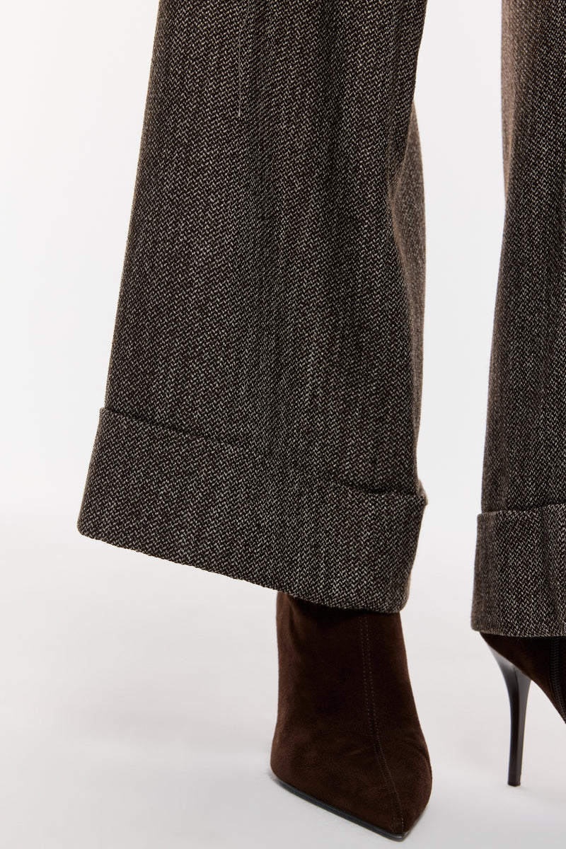 Zincir Detaylı Geniş Paça Pantolon