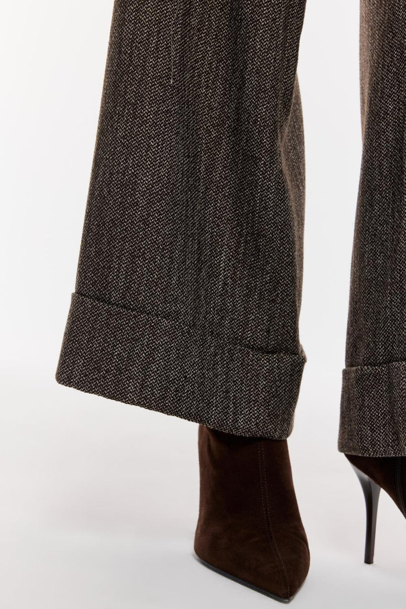 Zincir Detaylı Geniş Paça Pantolon