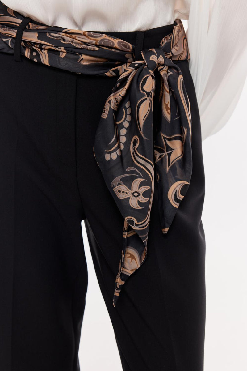 Kuşak Detaylı Dökümlü Pantolon SİYAH