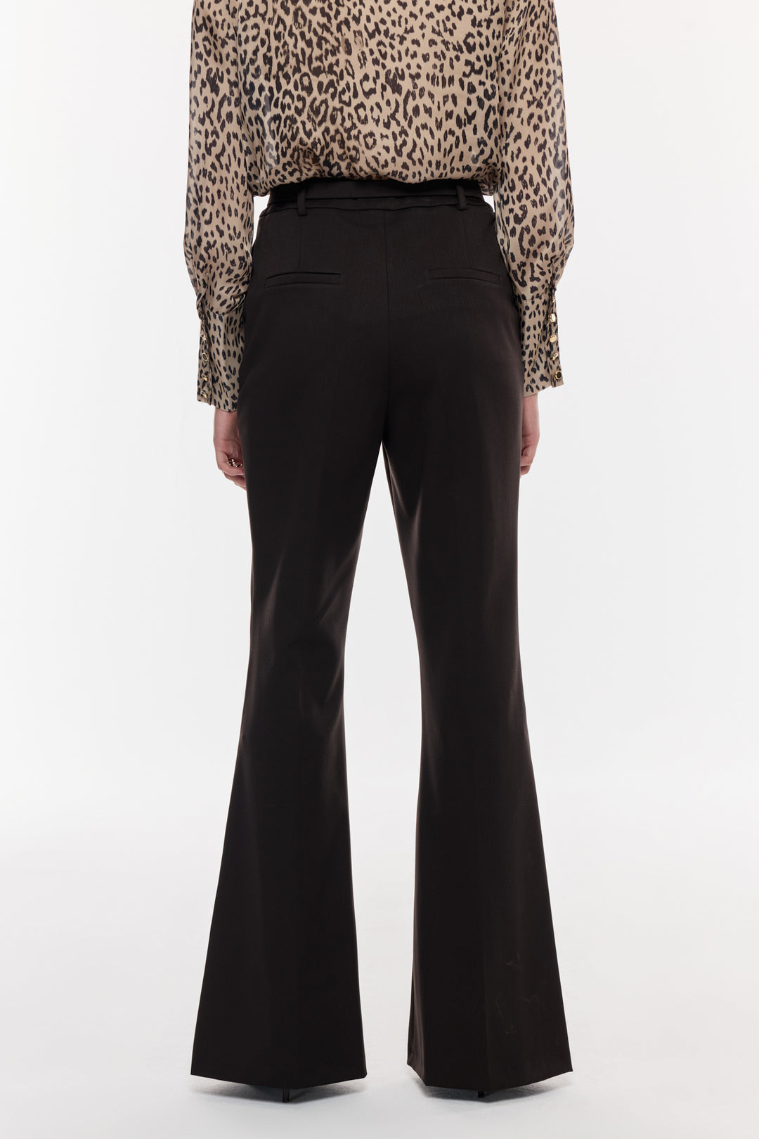 Kemer Detaylı Klasik Kesim Pantolon