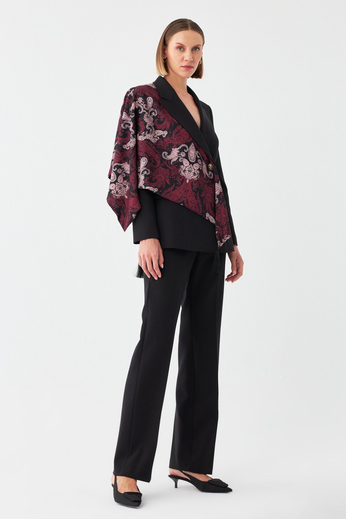 Desen Detaylı Siyah Blazer Takım