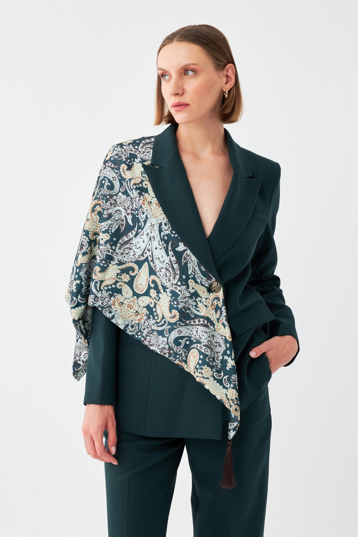Desen Detaylı Yeşil Blazer Takım