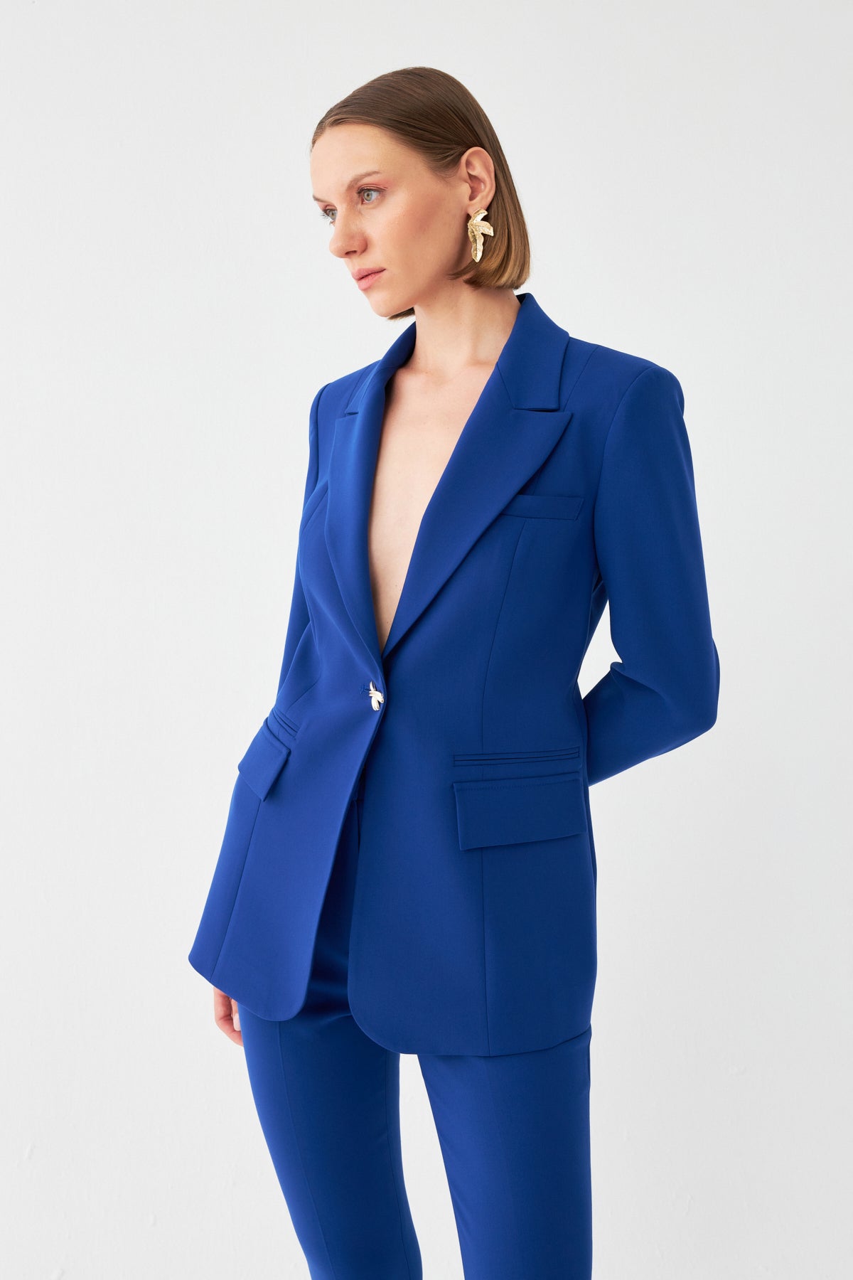 Özel Düğme Detaylı Saks Blazer Takım