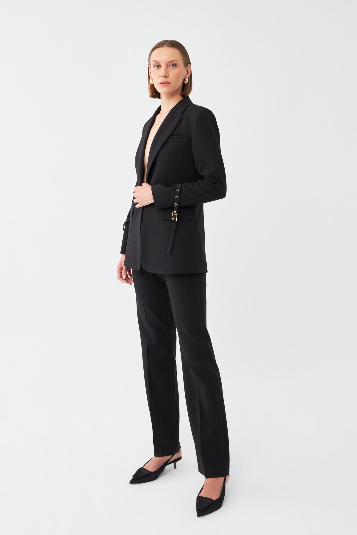 Tek Düğmeli Siyah Blazer Takım