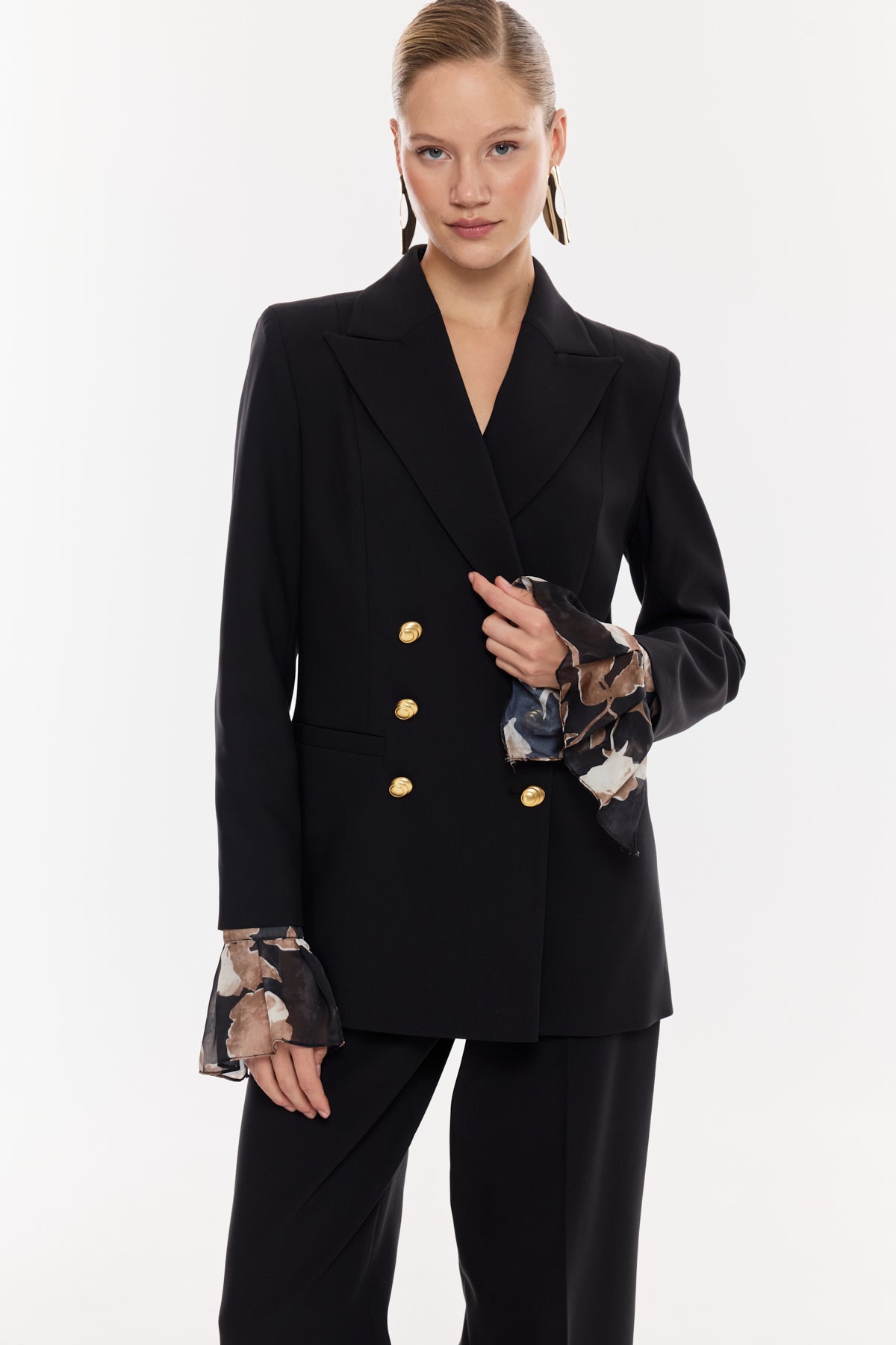 Gold Düğmeli Klasik Takım