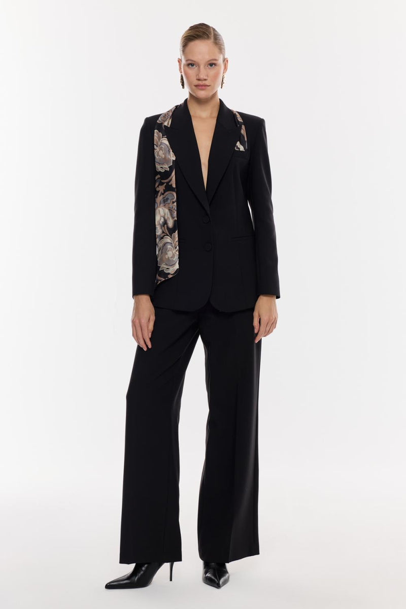 Desen Detaylı Modern Takım