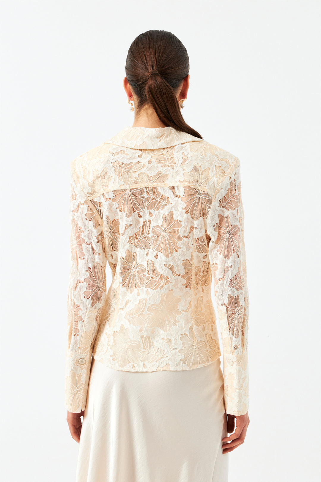 Dantel Sivri Yaka Vanilya Bluz