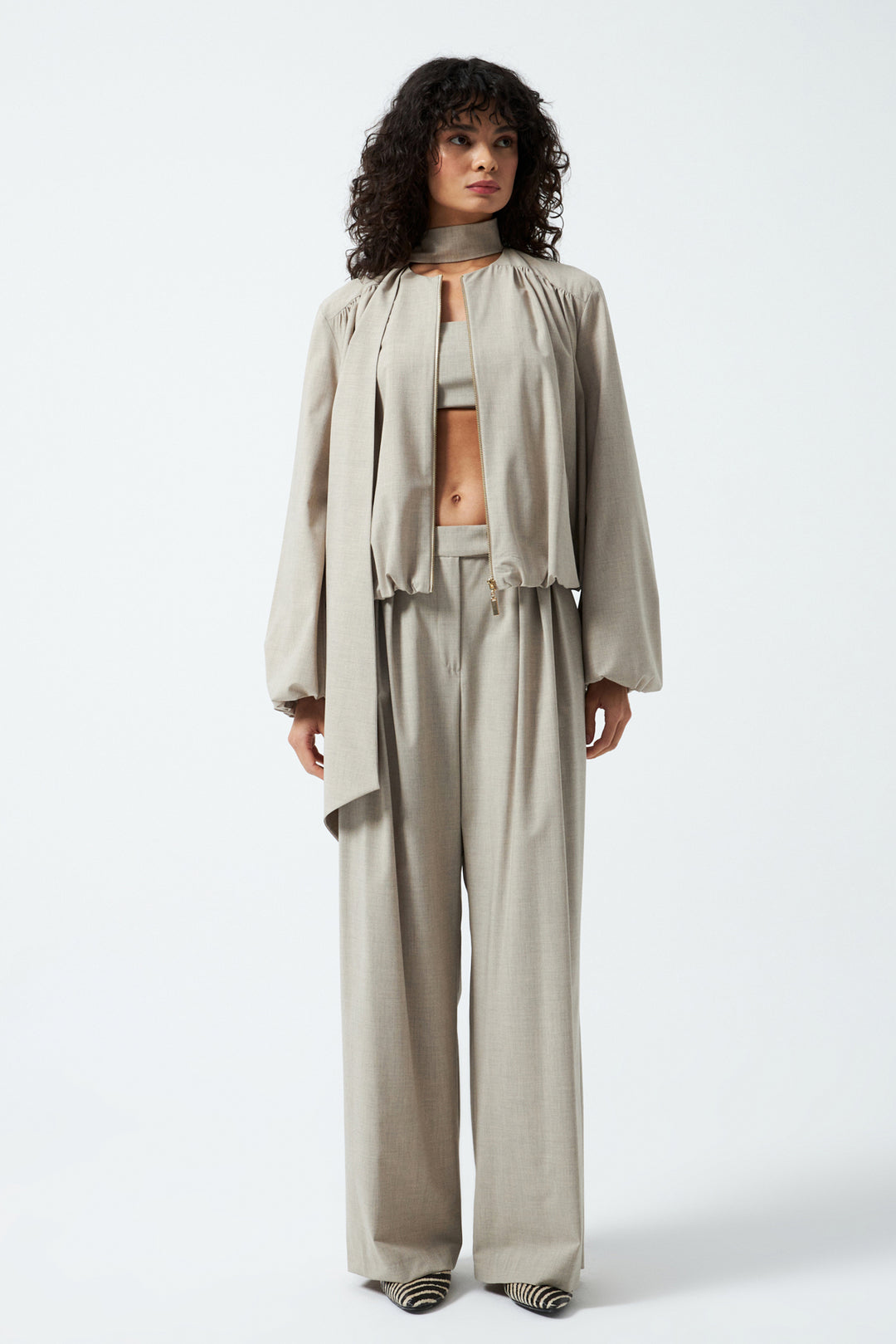 1YA2CK0034 - 117 CEKET BEJ