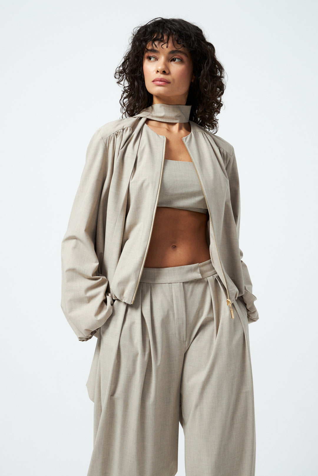 1YA2CK0034 - 117 CEKET BEJ