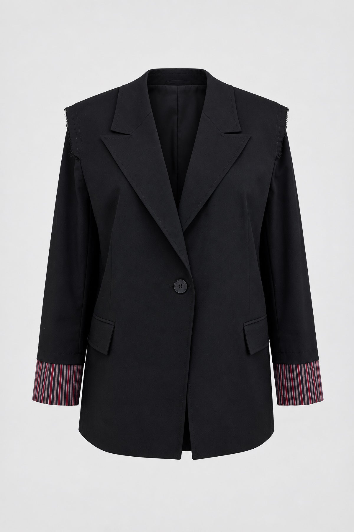 Siyah Manşet Detaylı Vatkalı Blazer Ceket