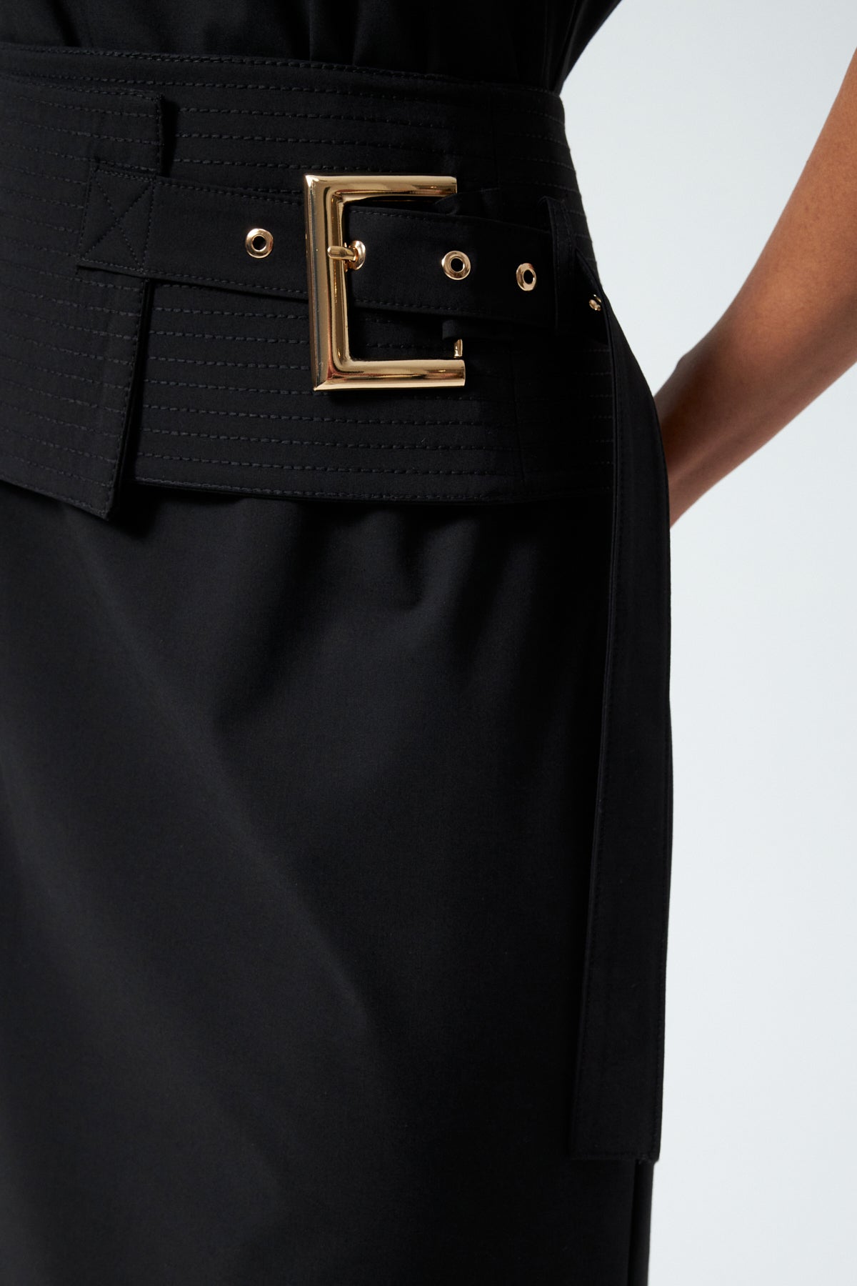 1YA2EL0068 - 117 ELBİSE SİYAH