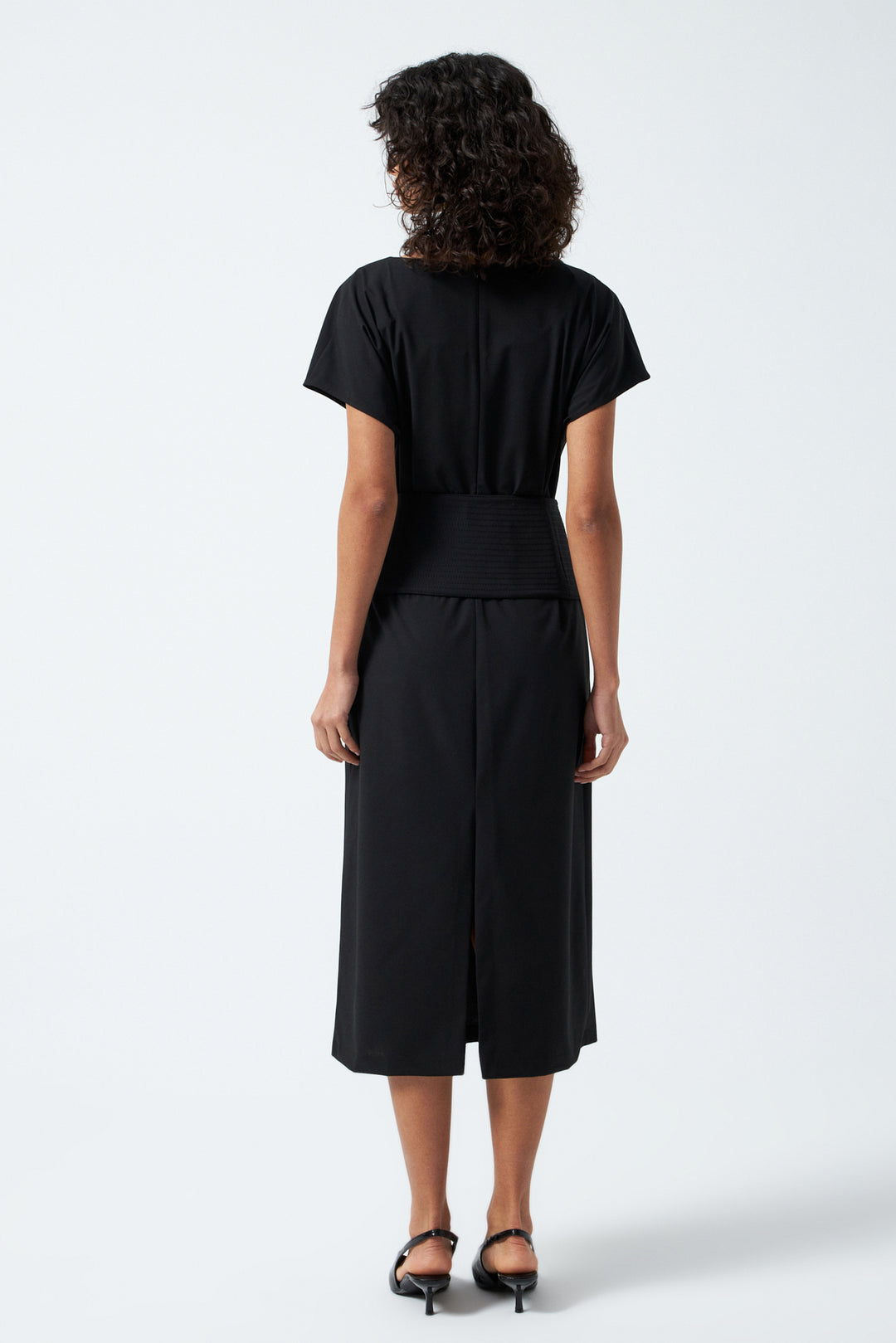 1YA2EL0068 - 117 ELBİSE SİYAH