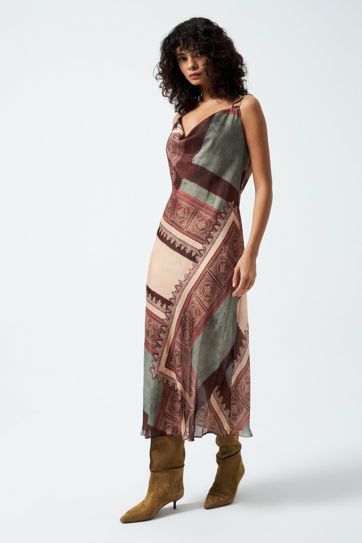 1YA2EL0069 - 303 ELBİSE KAHVERENGİ