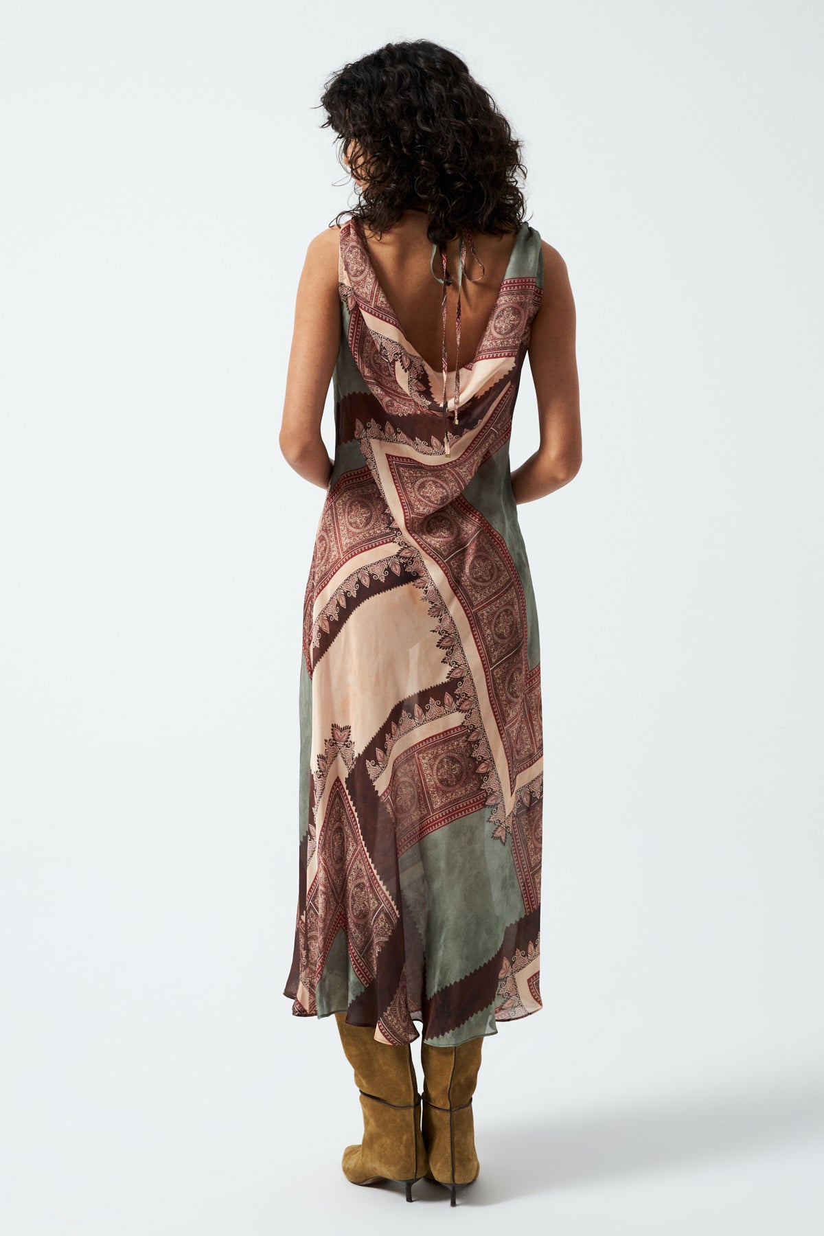 1YA2EL0069 - 303 ELBİSE KAHVERENGİ