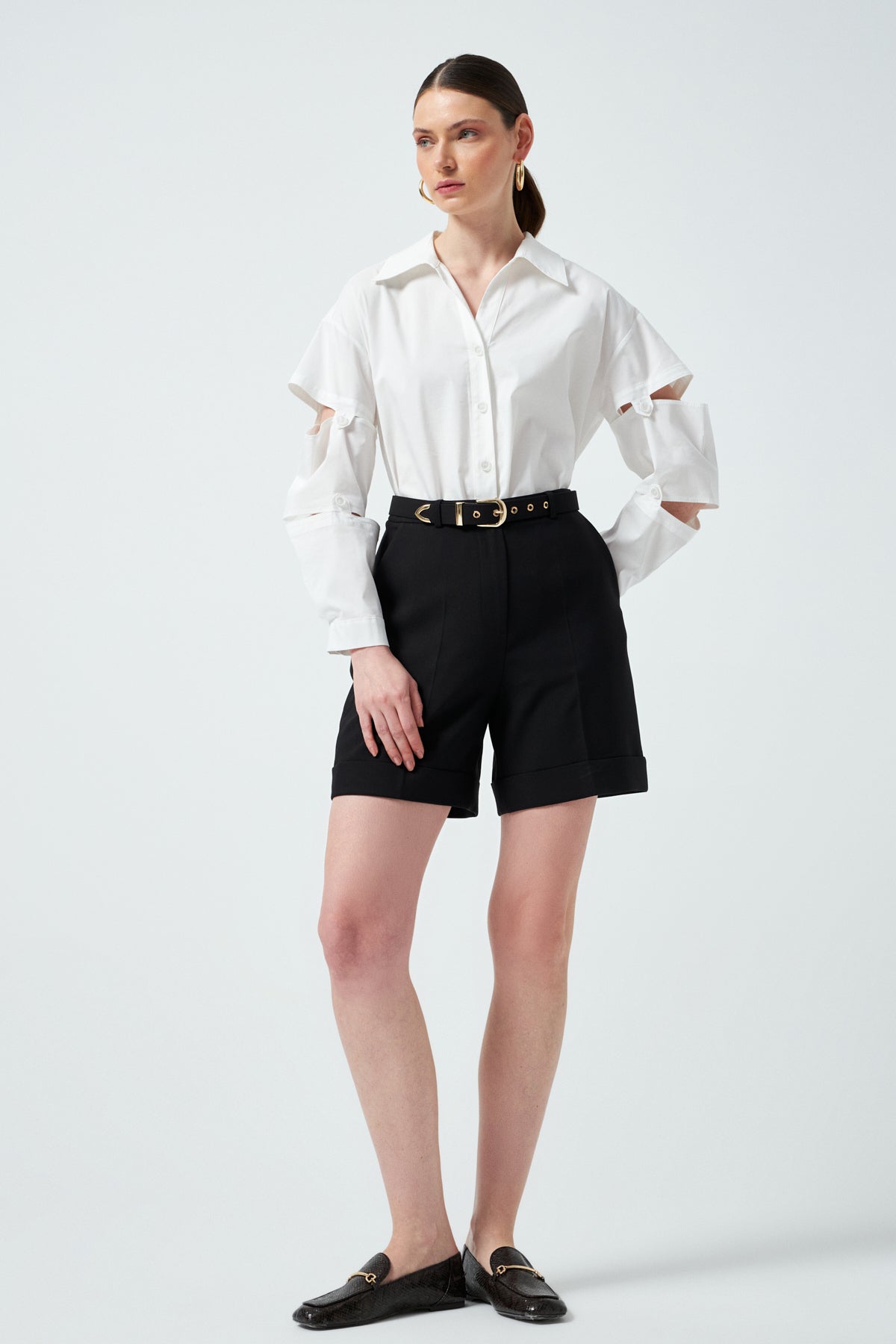 1YA2SR0002 - 318 ŞORT SİYAH