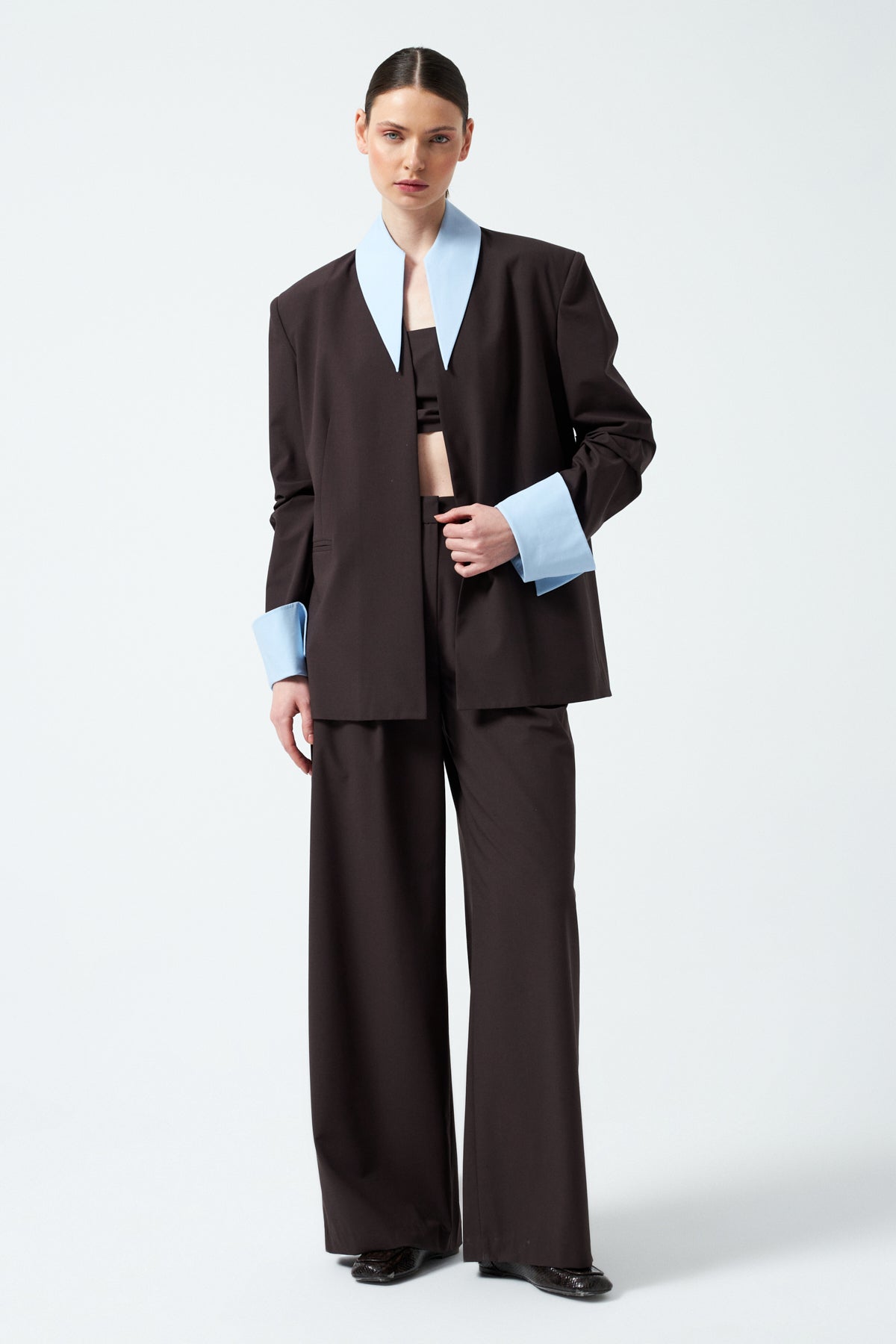 Yaka Kol Detaylı Takım - Kahverengi